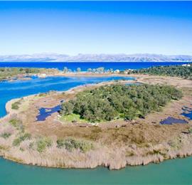 8 Bedroom villa with pool & seaview, near Acharavi, sleeps 16-18